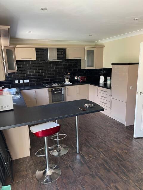 Holbeck Garden Villa Barrow-in-Furness Εξωτερικό φωτογραφία